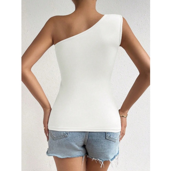 White Ruched Asymmetrical Slim Fit One Shoulder Top - Picture 5 of 9